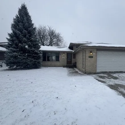 Rent this 3 bed house on 7629 173rd Pl in Tinley Park, Illinois