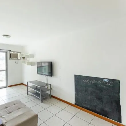 Rent this 2 bed apartment on Rua Casimiro de Abreu in Ingá, Niterói - RJ