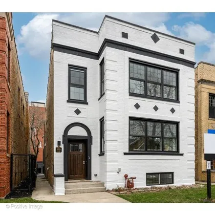 Buy this 4 bed house on 3930 North Claremont Avenue in Chicago, IL 60618