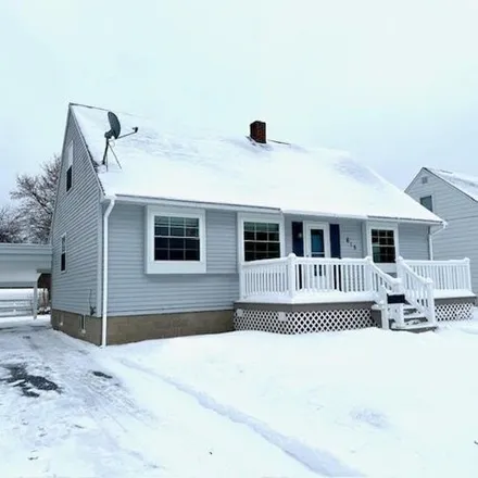 Buy this 4 bed house on Cheboygan Armory in 610 South Cuyler Street, Cheboygan