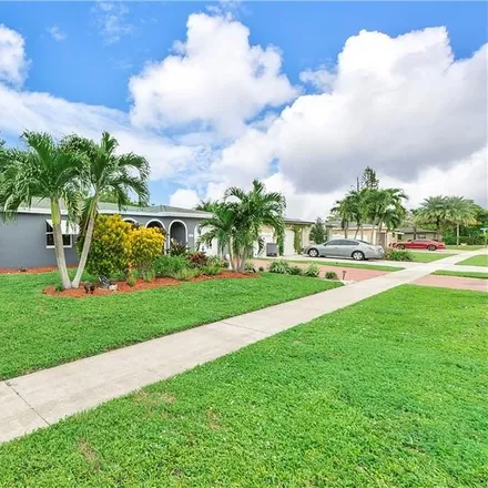 Buy this 4 bed house on 4840 Alfresco Street in Palm Beach County, FL 33428