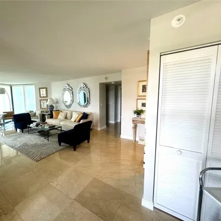 Image 8 - 1000 Quayside Terrace, Miami-Dade County, FL 33138, USA - Condo for rent