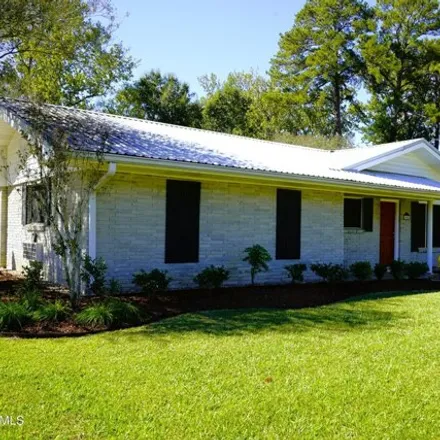 Buy this 3 bed house on Geraldine Drive in Lafayette, LA 70503