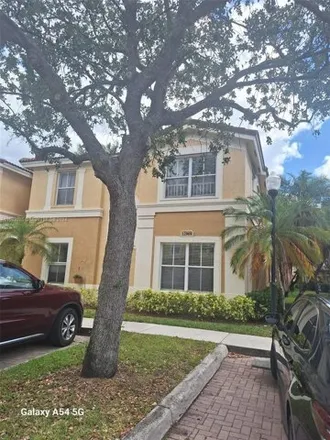 Rent this 3 bed townhouse on 12948 Southwest 30th Court in Miramar, FL 33027