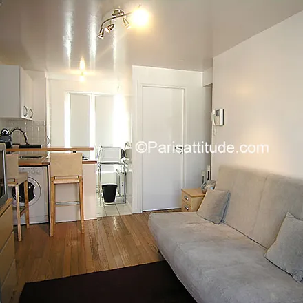 Image 2 - 23 Rue de Ponthieu, 75008 Paris, France - Apartment for rent