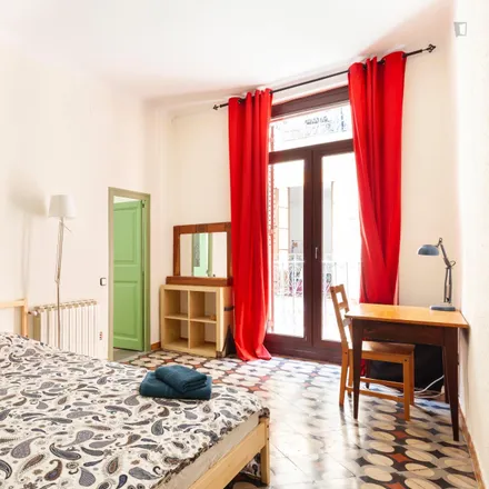 Rent this 5 bed room on Carrer de la Llibreteria in 4, 08002 Barcelona
