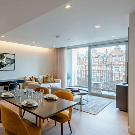 Rent this 1 bed apartment on 372 Edgware Road in London, W2 1EB