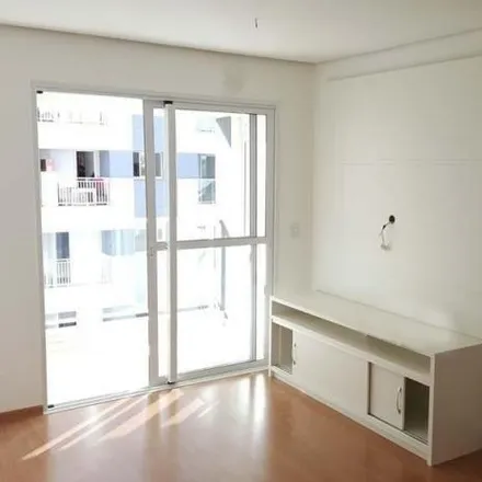 Rent this 2 bed apartment on Rua Sagrado Coração in Petrópolis, Londrina - PR