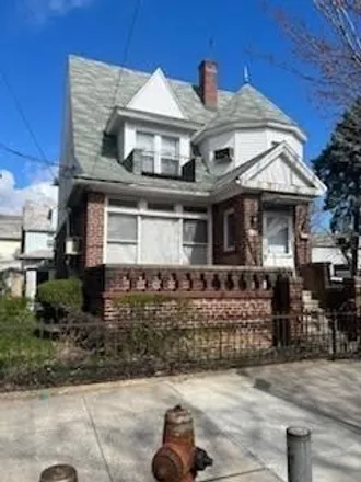 Buy this 6 bed house on 1004 East 95th Street in New York, NY 11236