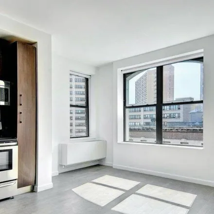 Image 2 - 272 Manhattan Avenue, New York, NY 10026, USA - Apartment for rent