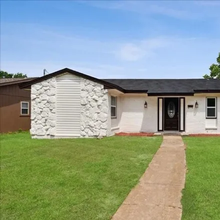 Buy this 4 bed house on 9626 Glengreen Drive in Dallas, TX 75217