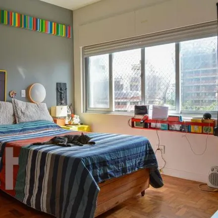 Buy this 2 bed apartment on Edifício Buriti in Rua Henrique Schaumann 546, Jardim Paulista