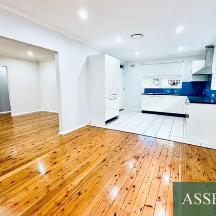 Rent this 3 bed apartment on Evans Avenue in Eastlakes NSW 2018, Australia