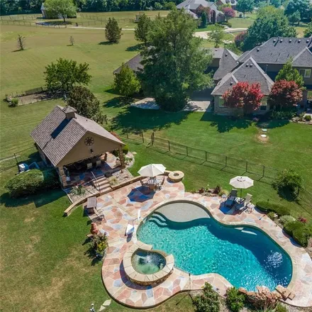 Buy this 5 bed house on 401 Oak Brook Drive in Collin County, TX 75002