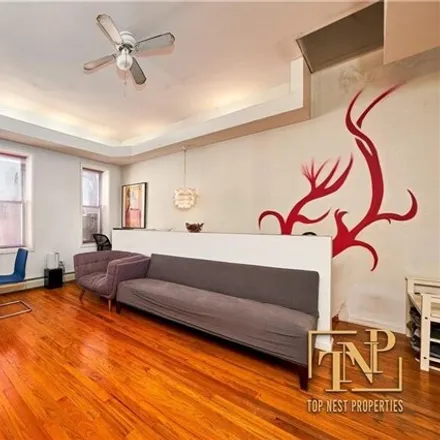 Image 5 - 1251 Decatur Street, New York, NY 11207, USA - House for sale