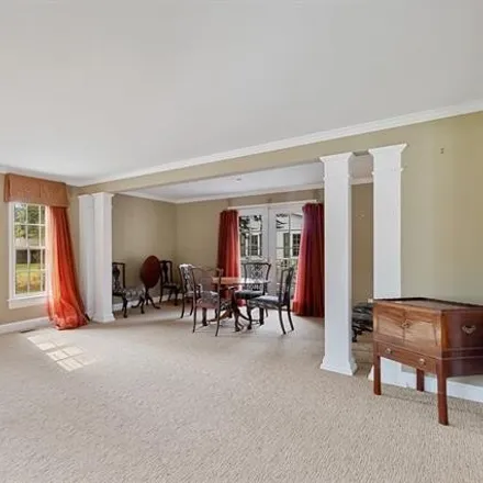 Image 4 - 219 King Carter Drive, West Irvington, Irvington, VA 22480, USA - House for sale