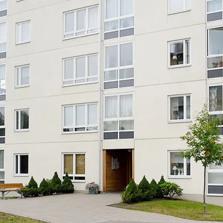 Rent this 2 bed apartment on Solstickegatan 6 in 553 13 Jönköping, Sweden