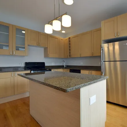 Image 5 - 7528 N Seeley Ave, Unit 304 - Apartment for rent