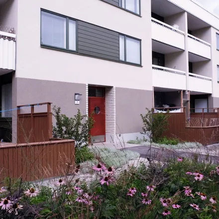 Rent this 3 bed apartment on Gråstensvägen 7 in 806 34 Gävle, Sweden