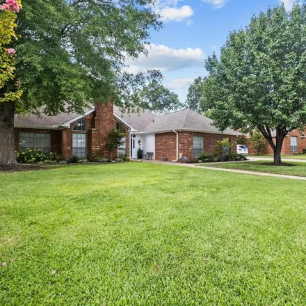 Image 3 - 5907 Plantation Drive, Tyler, TX 75703, USA - House for sale