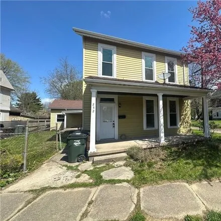 Rent this 2 bed house on 212 Union Street in Xenia, OH 45385