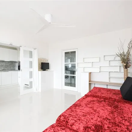 Rent this 1 bed apartment on Skinner Street in London, EC1R 0HR