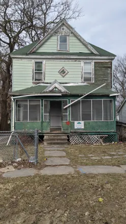 Rent this 3 bed house on 200 West Calthrop Avenue in City of Syracuse, NY 13205