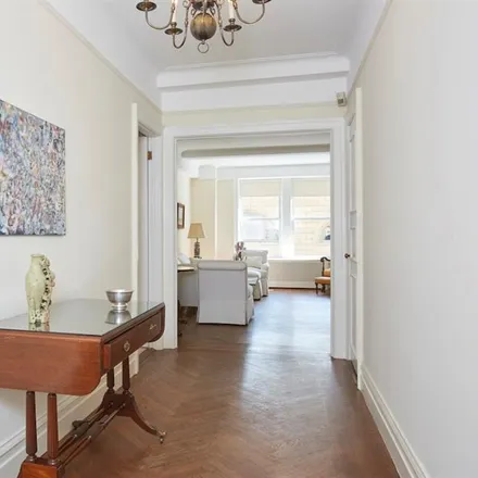Image 2 - 25 EAST 86TH STREET 5G in New York - Apartment for sale