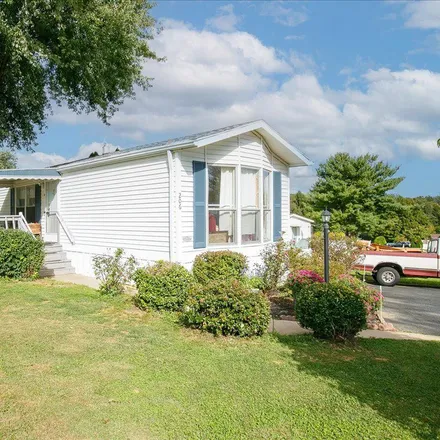 Buy this 2 bed house on 206 Oakfield Court West in Pheasant Ridge Mobile Home Park, Rohrerstown