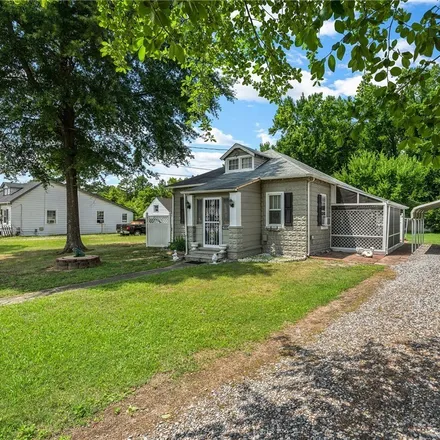 Buy this 1 bed house on 4110 Aspen Shades Parkway in Lawndale Farms, Henrico County