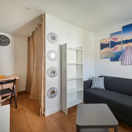 Rent this 1 bed apartment on R. Carlos Malheiro Dias