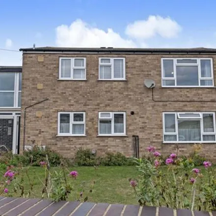 Buy this 2 bed apartment on Edinburgh Road in Stamford, PE9 1HE