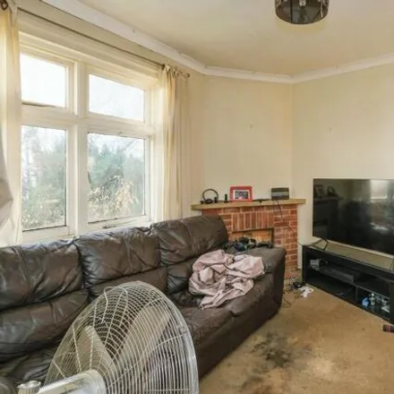 Image 5 - Woodend Road, Deepcut, GU16 6QH, United Kingdom - Apartment for sale