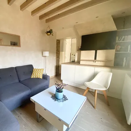 Rent this 2 bed apartment on 8 Rue Popincourt in 75011 Paris, France
