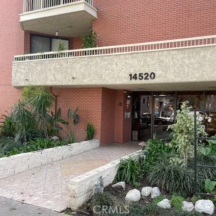 Buy this 2 bed condo on 14529 Benefit Street in Los Angeles, CA 91403