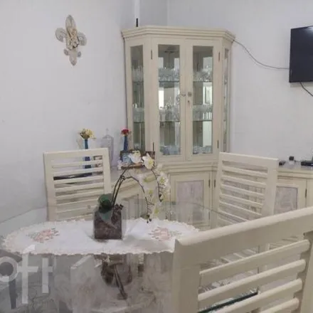 Buy this 2 bed apartment on Confeitaria Jaber in Rua Domingos de Morais 86, Paraíso