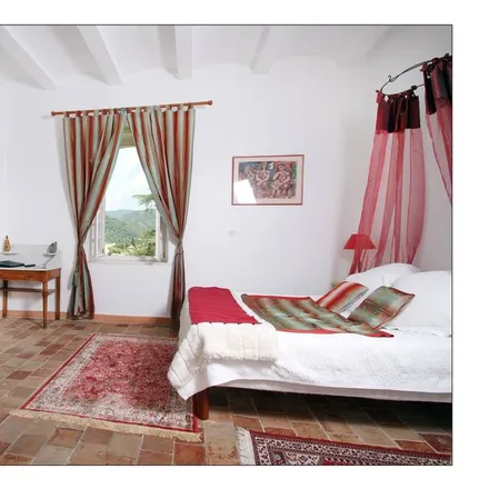 Rent this 1 bed apartment on 07600 Vals-les-Bains
