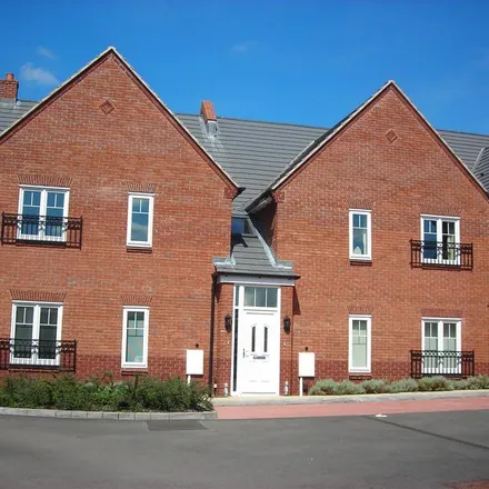 Rent this 2 bed apartment on Hill Close Gardens in Bread and Meat Close, Warwick