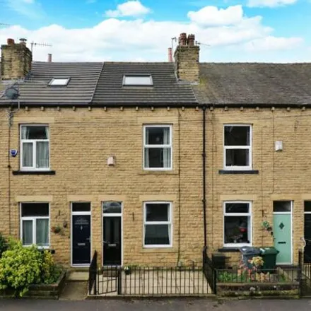 Buy this 2 bed townhouse on Ashgrove in Bradford, BD10 0BP