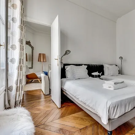 Image 9 - 36 Rue Godot de Mauroy, 75009 Paris, France - Apartment for rent