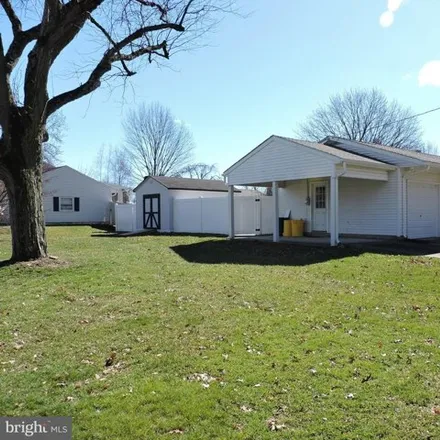 Image 4 - Green Ln at Spring Valley Ln, Green Lane, Ewing Township, NJ 08638, USA - House for sale