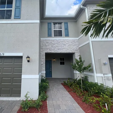 Image 2 - 769 Southeast 17th Court, Homestead, FL 33034, USA - Townhouse for rent
