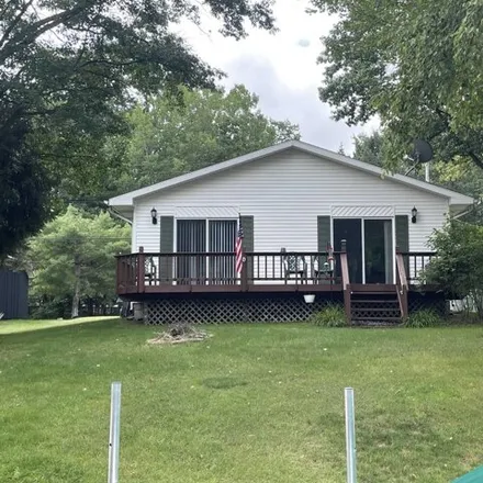 Image 2 - 850 Lake James Drive, Denton Township, MI 48651, USA - House for sale