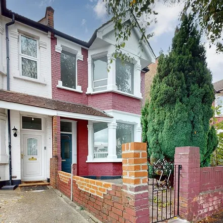 Rent this 3 bed duplex on Audley Road in The Hyde, London