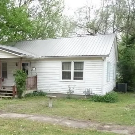 Buy this 3 bed house on 537 West Adams Street in Butler, MO 64730