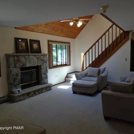 Image 5 - 101 Withywindle Way, Lehman Township, PA 18371, USA - House for sale