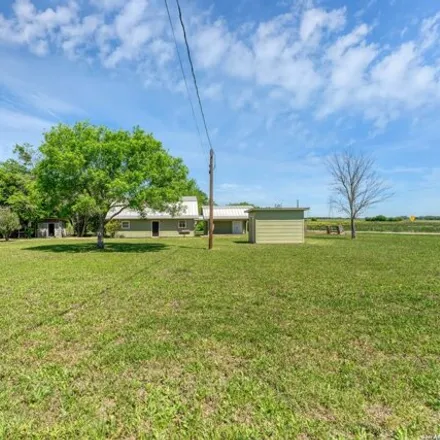 Image 7 - 7027 Huber Road, Seguin, TX 78155, USA - House for sale