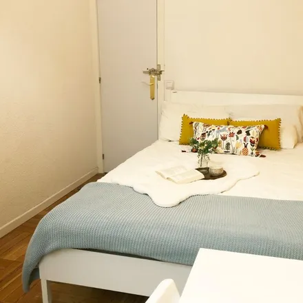Rent this 8 bed room on Madrid in Calle de Santa Catalina, 8