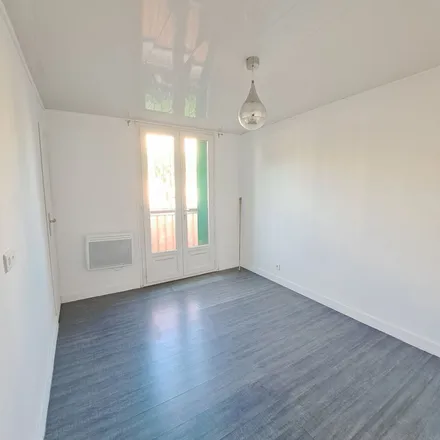 Rent this 2 bed apartment on 63 in 13012 Résidence Bois Lemaître, France