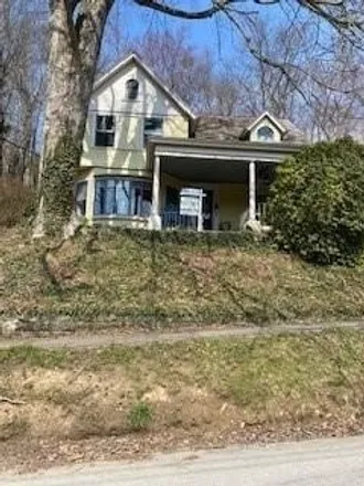 Buy this 2 bed house on 416 Highland Avenue in Emlenton, Venango County